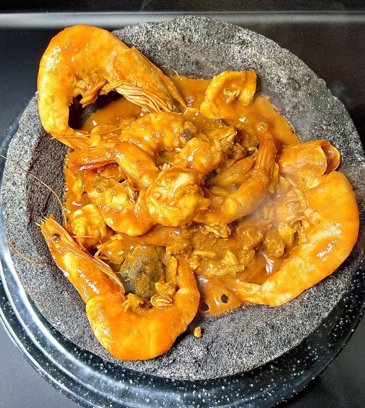 Charola de mariscos straight off the grill